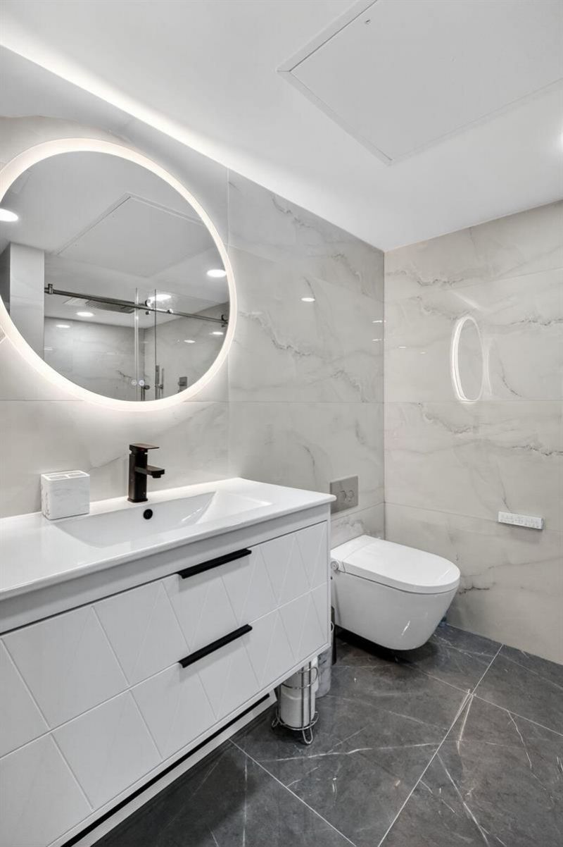 5225 Collins Avenue , Unit 1408, Miami Beach, FL 33140 Photo