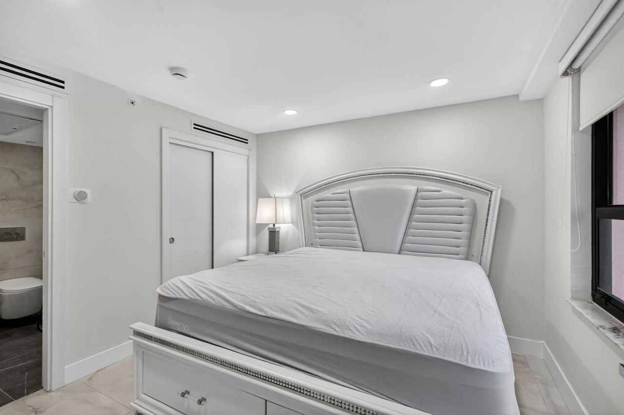 5225 Collins Avenue , Unit 1408, Miami Beach, FL 33140 Photo