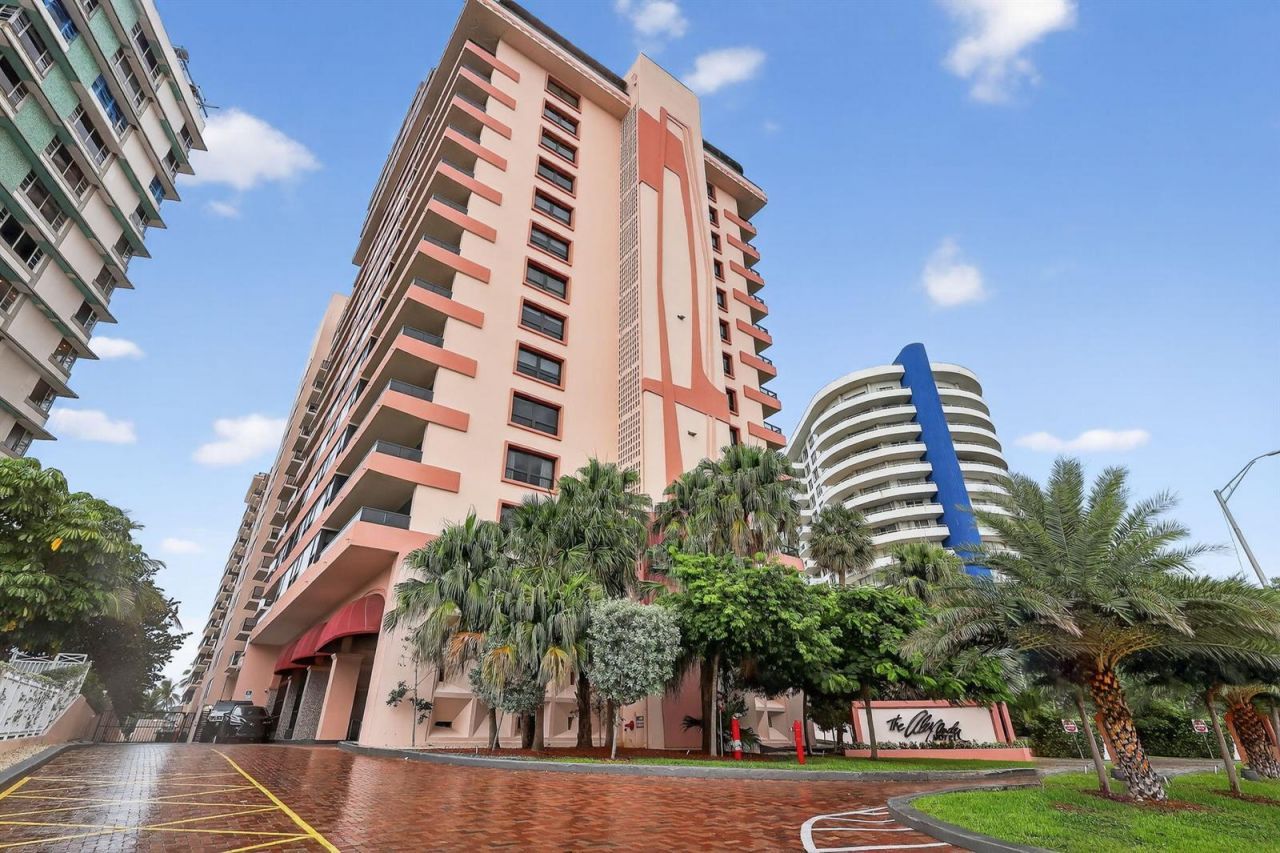 5225 Collins Avenue , Unit 1408, Miami Beach, FL 33140 Photo
