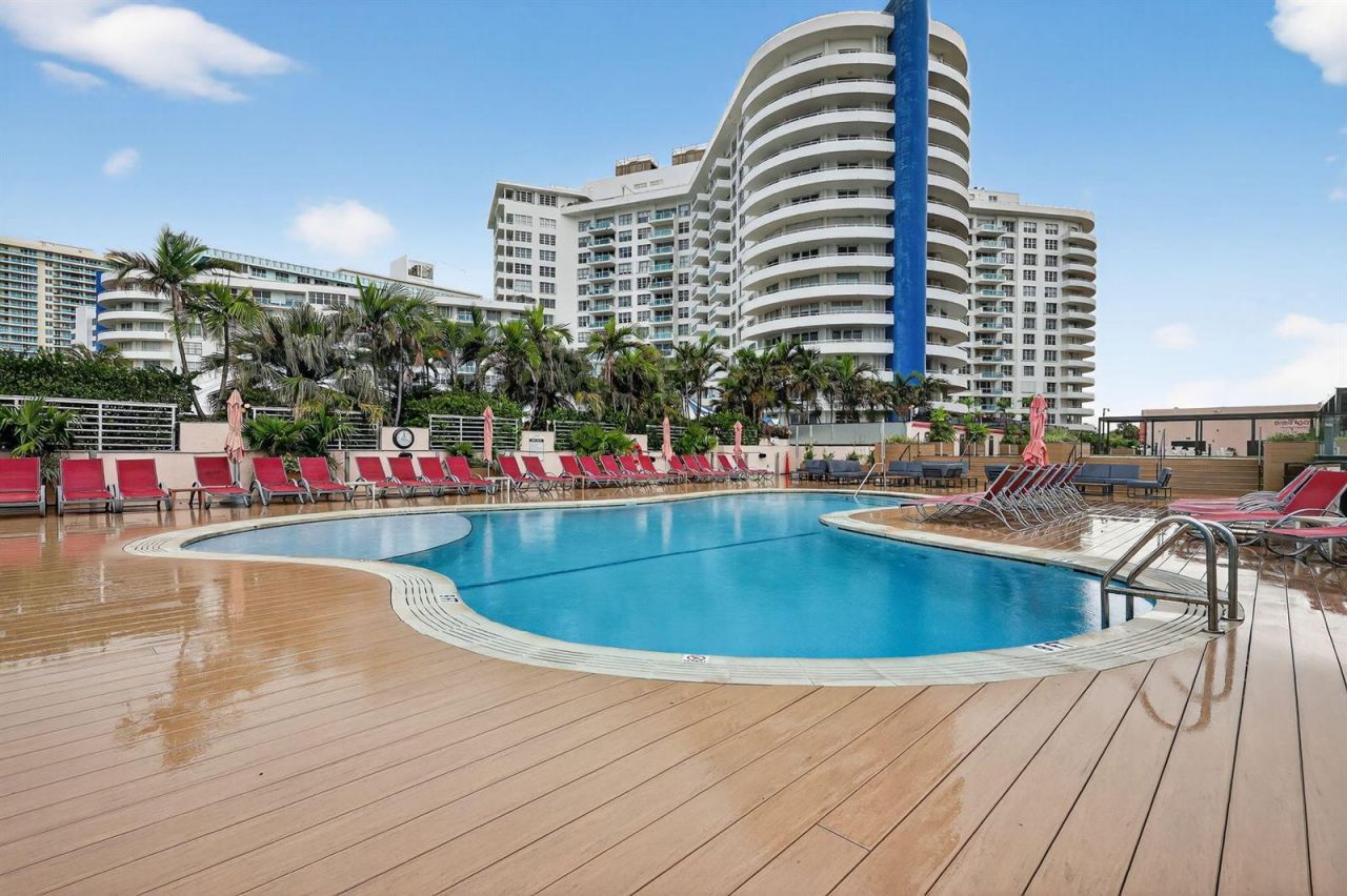 5225 Collins Avenue , Unit 1408, Miami Beach, FL 33140 Photo