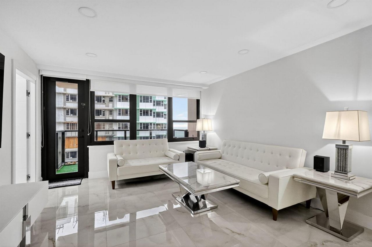 5225 Collins Avenue , Unit 1408, Miami Beach, FL 33140 Photo