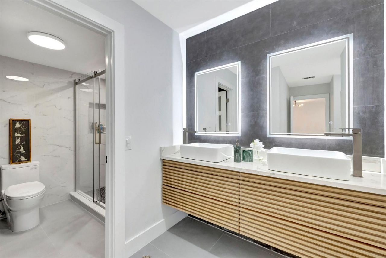 7898 Eastlake Drive , Unit 7d, Boca Raton, FL 33433 Photo