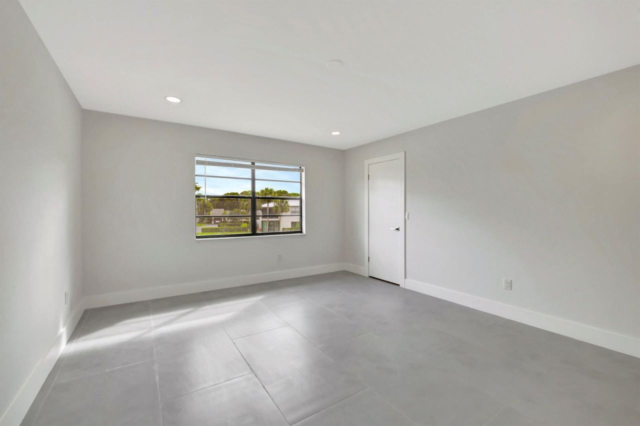 7898 Eastlake Drive , Unit 7d, Boca Raton, FL 33433 Photo