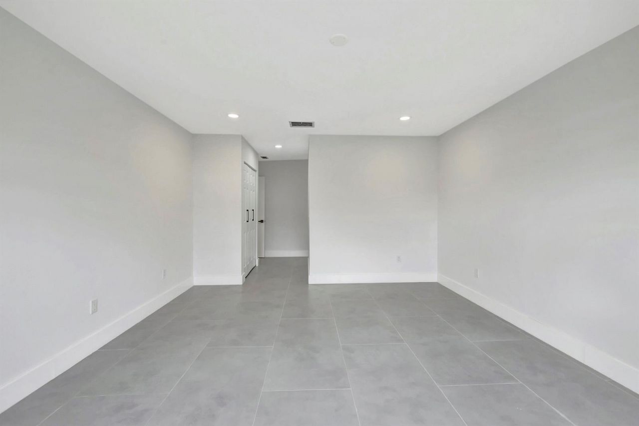 7898 Eastlake Drive , Unit 7d, Boca Raton, FL 33433 Photo