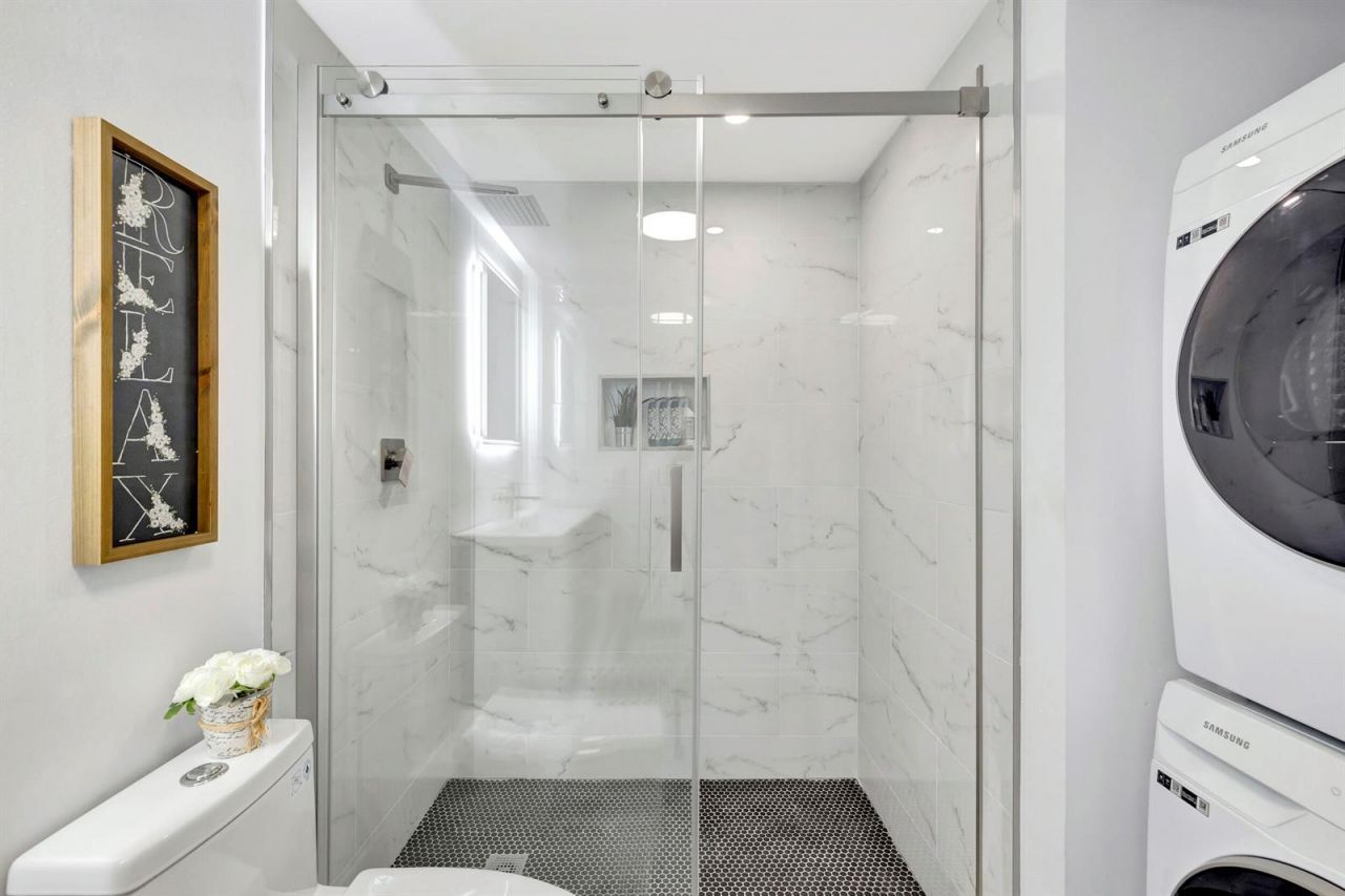 7898 Eastlake Drive , Unit 7d, Boca Raton, FL 33433 Photo