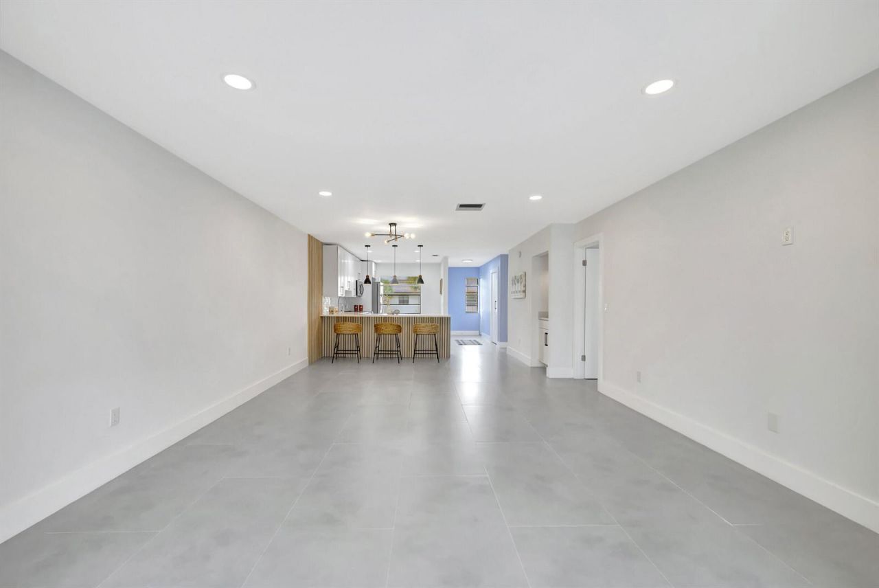 7898 Eastlake Drive , Unit 7d, Boca Raton, FL 33433 Photo