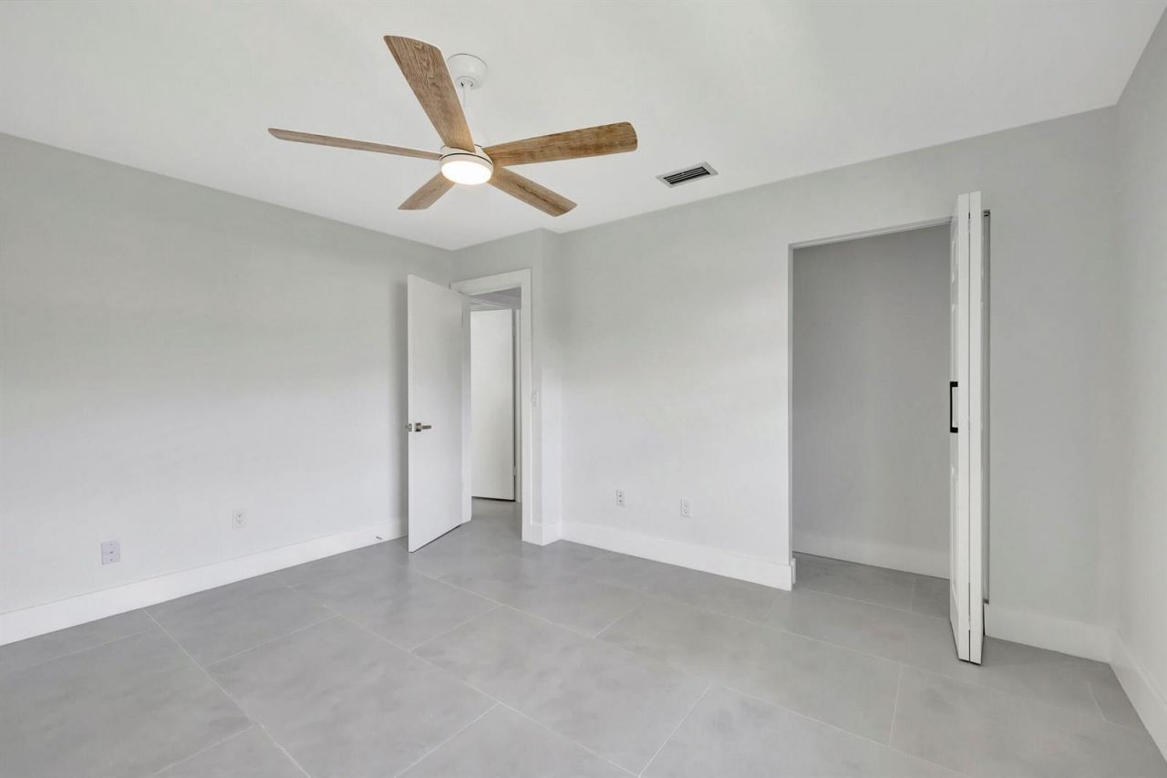 7898 Eastlake Drive , Unit 7d, Boca Raton, FL 33433 Photo