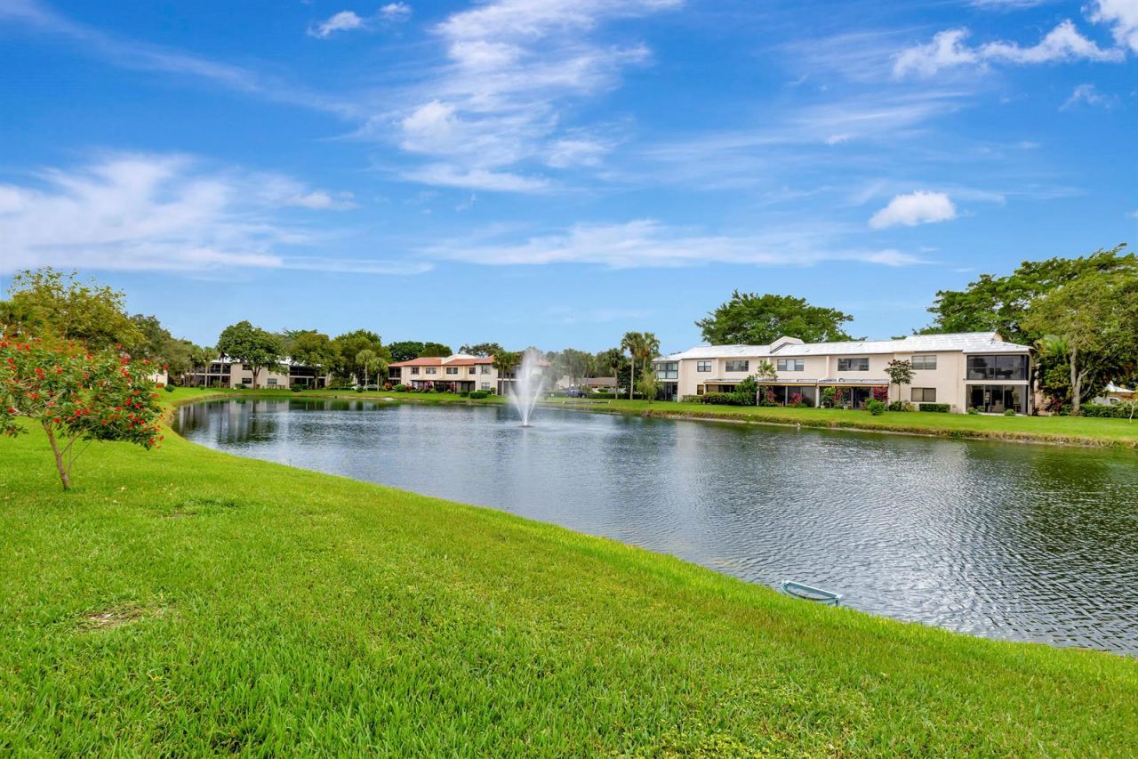 7898 Eastlake Drive , Unit 7d, Boca Raton, FL 33433 Photo