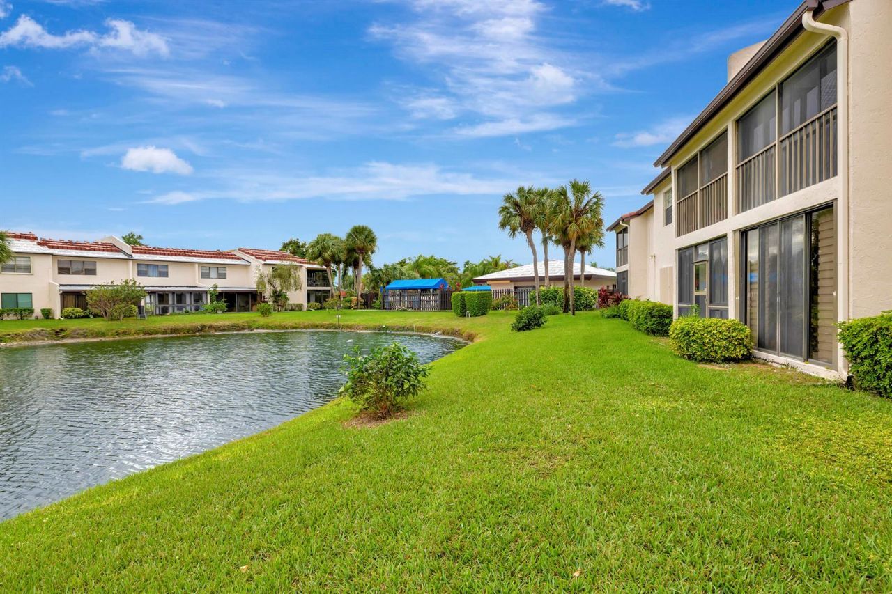 7898 Eastlake Drive , Unit 7d, Boca Raton, FL 33433 Photo