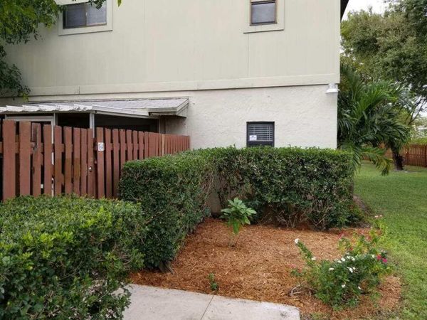 10 Crossings Circle , Unit A, Boynton Beach, FL 33435