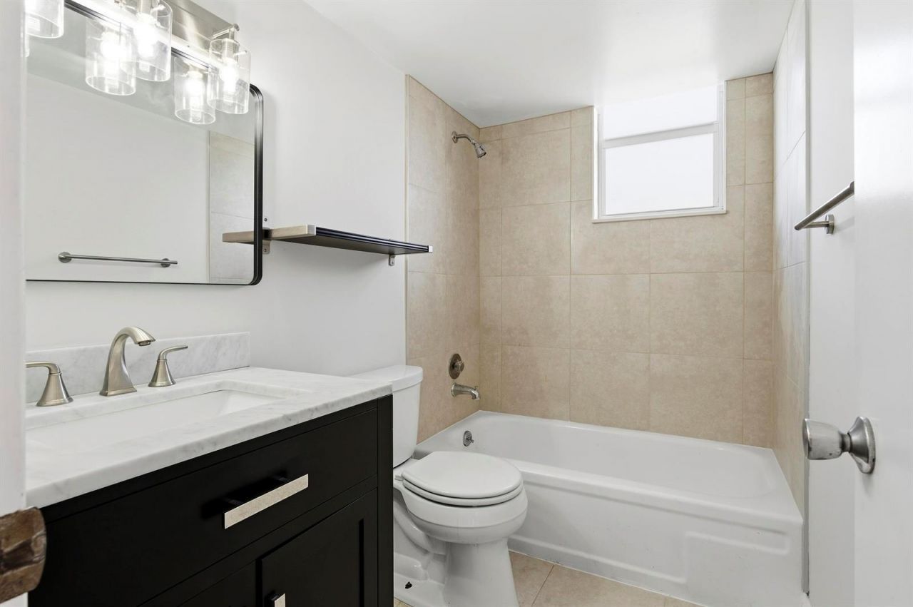 109 Paradise Harbour Blvd , Unit 415, North Palm Beach, FL 33408 Photo