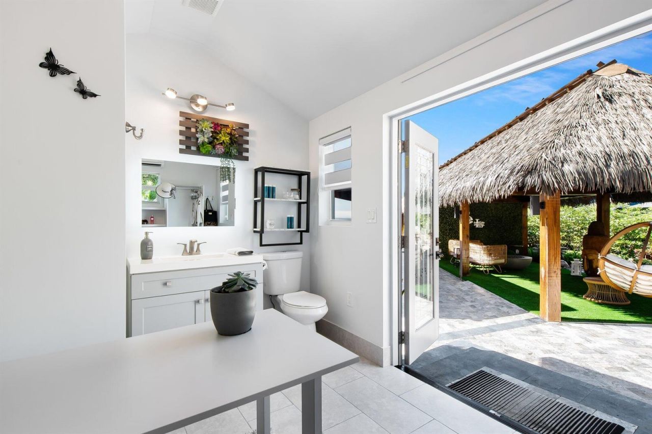110 S Cortez Drive , Unit 110, Margate, FL 33068 Photo