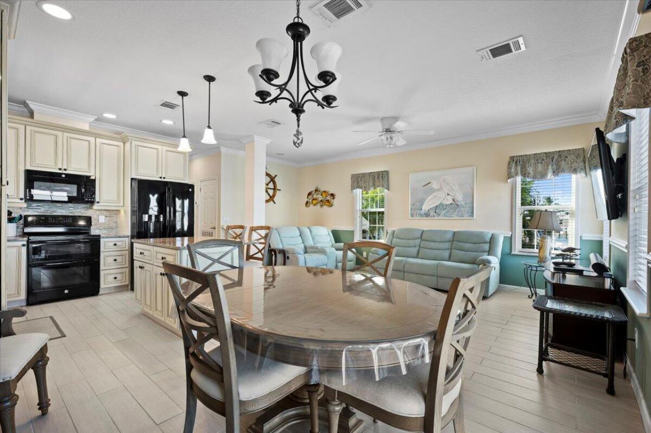10701 S Ocean Drive , Unit 827, Jensen Beach, FL 34957 Photo
