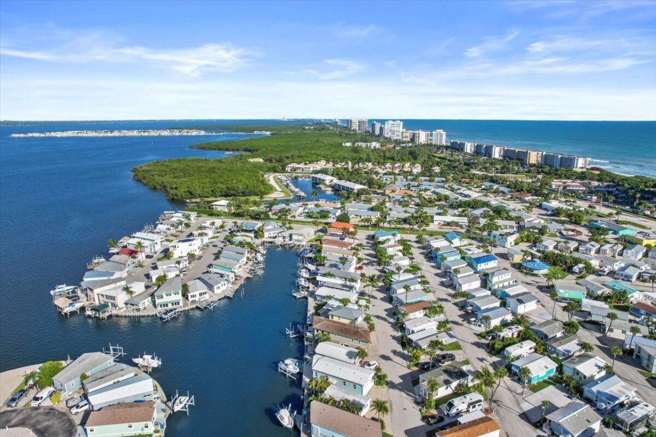 10701 S Ocean Drive , Unit 827, Jensen Beach, FL 34957 Photo