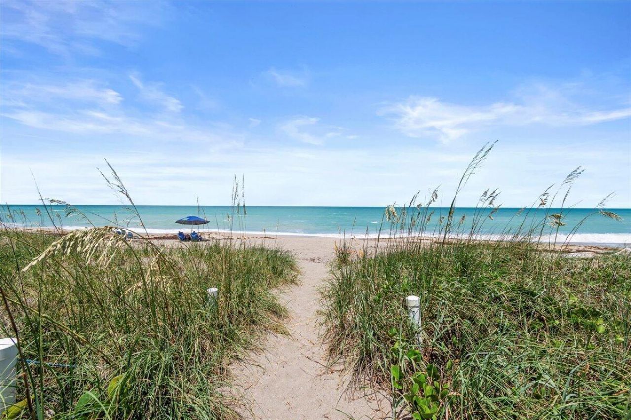 10701 S Ocean Drive , Unit 827, Jensen Beach, FL 34957 Photo