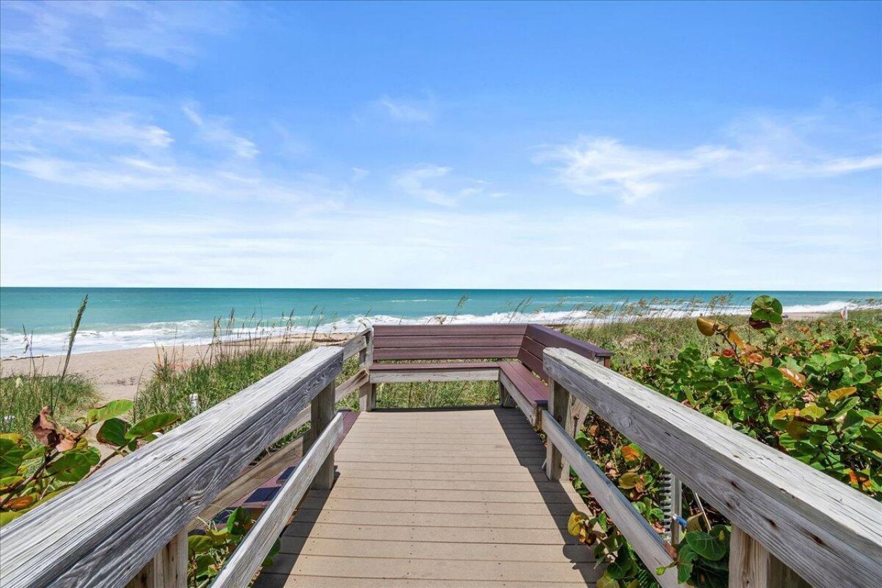 10701 S Ocean Drive , Unit 827, Jensen Beach, FL 34957 Photo
