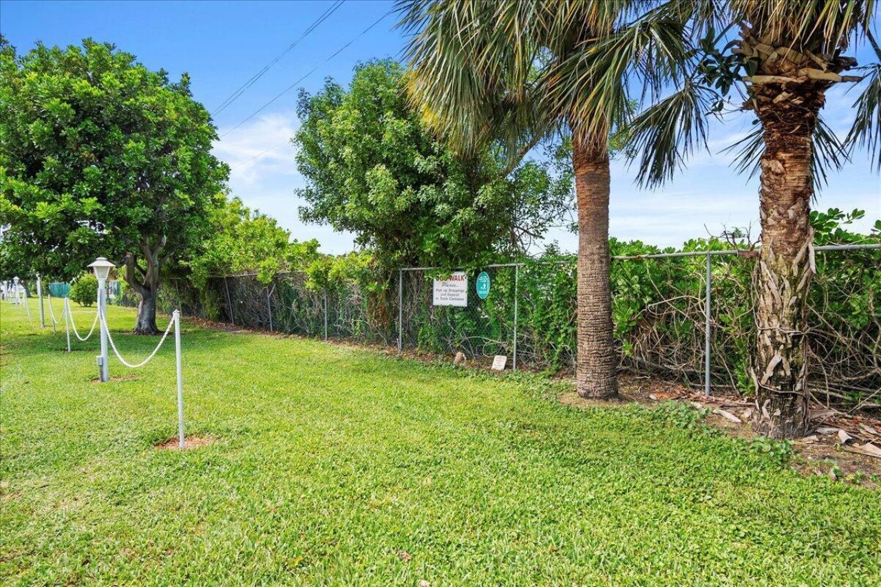10701 S Ocean Drive , Unit 827, Jensen Beach, FL 34957 Photo