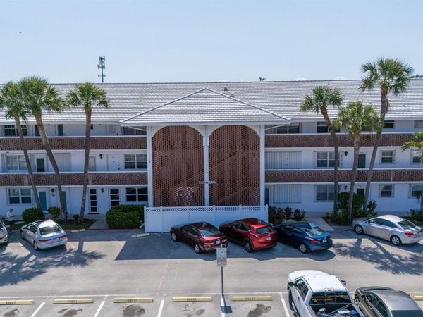 2050 NE 39th Street , Unit E307, Lighthouse Point, FL 33064