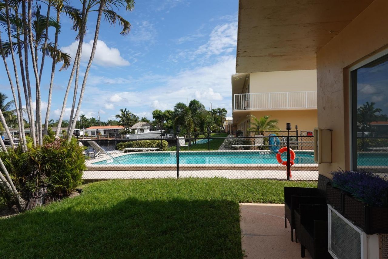 301 E Mcnab Road , Unit 113, Pompano Beach, FL 33060 Photo