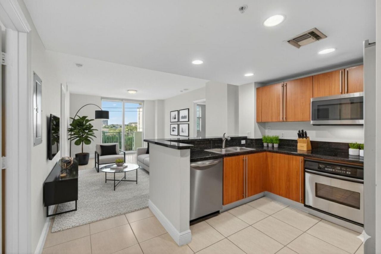610 Clematis Street , Unit 532, West Palm Beach, FL 33401 Photo