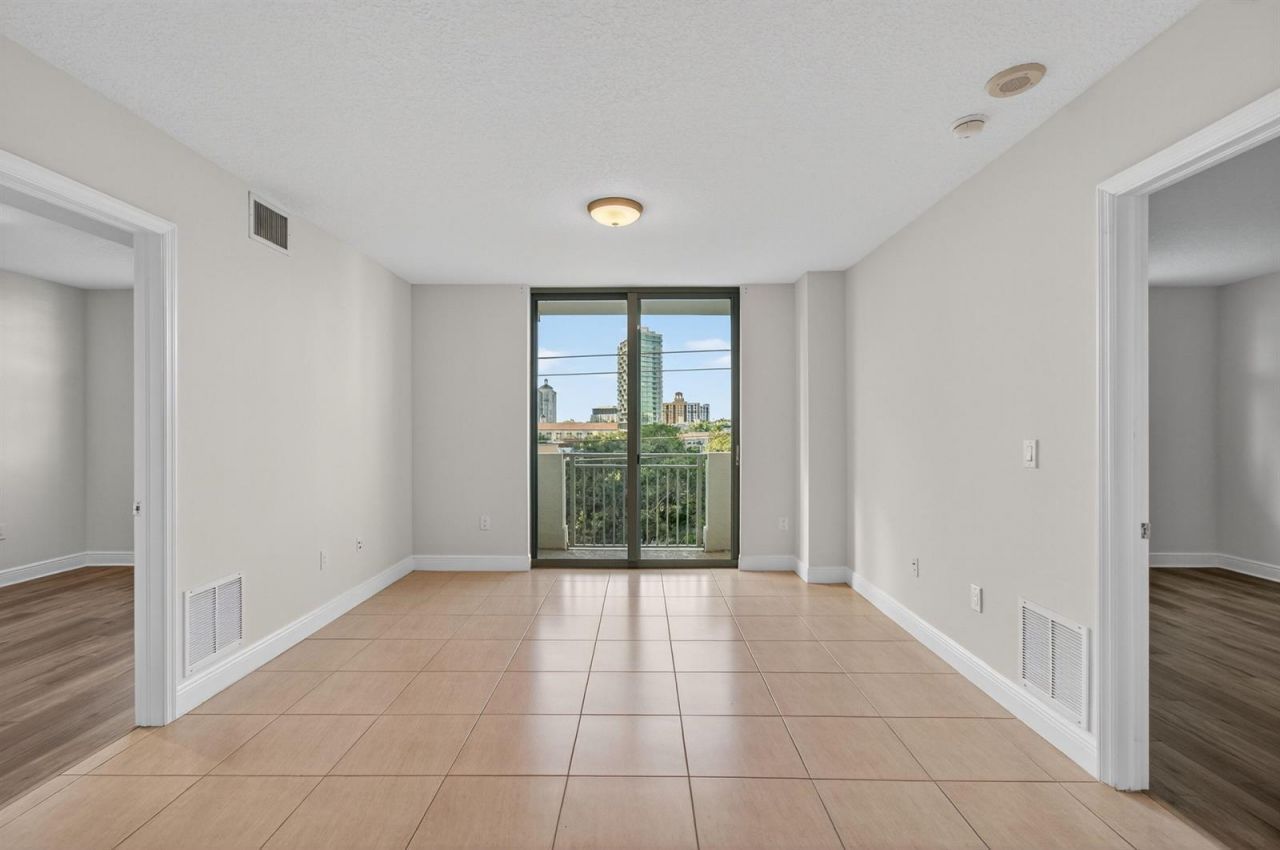 610 Clematis Street , Unit 532, West Palm Beach, FL 33401 Photo
