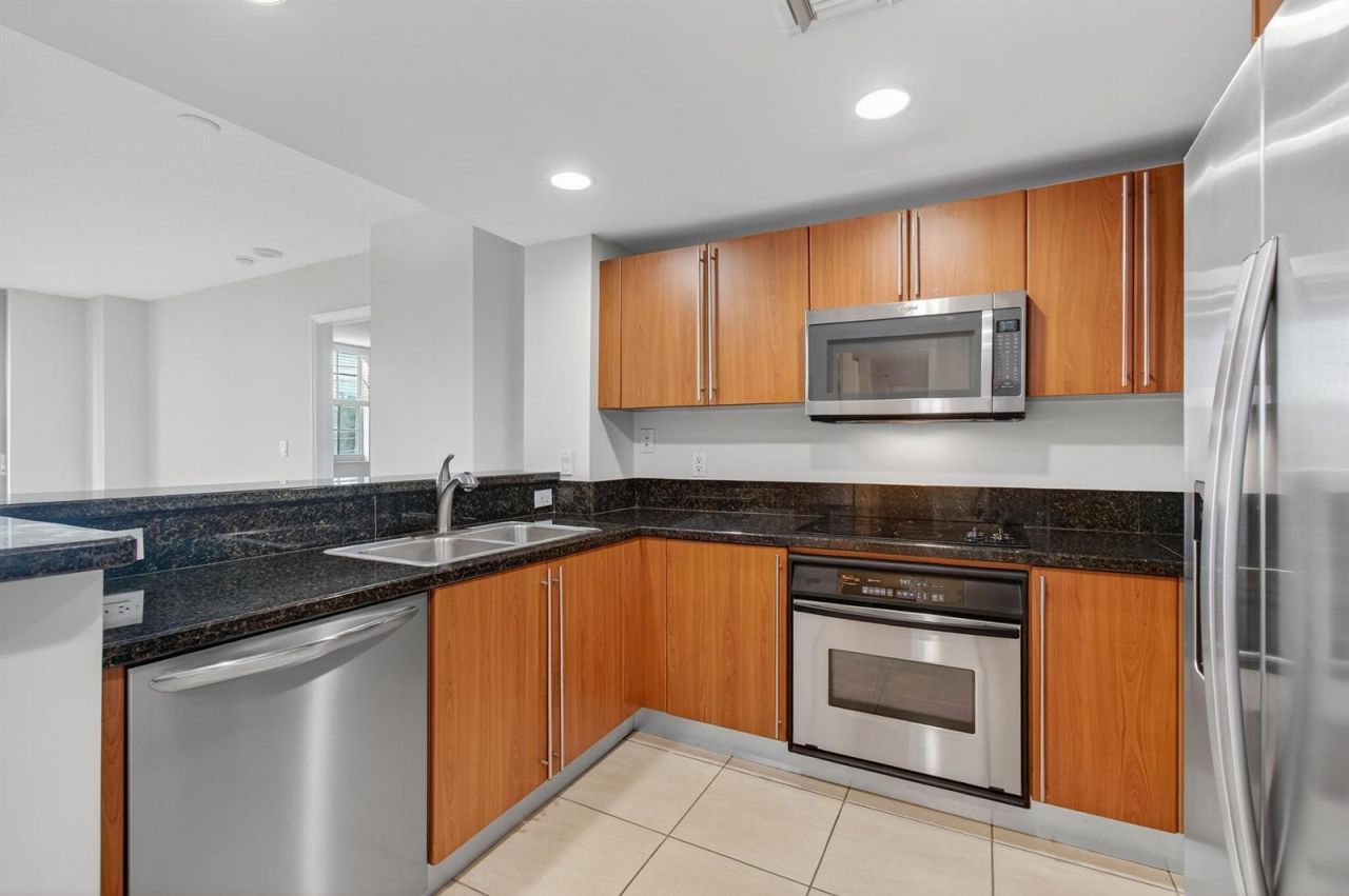 610 Clematis Street , Unit 532, West Palm Beach, FL 33401 Photo