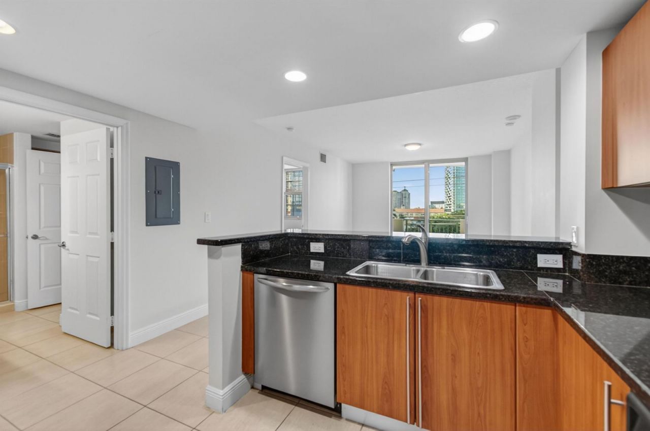 610 Clematis Street , Unit 532, West Palm Beach, FL 33401 Photo