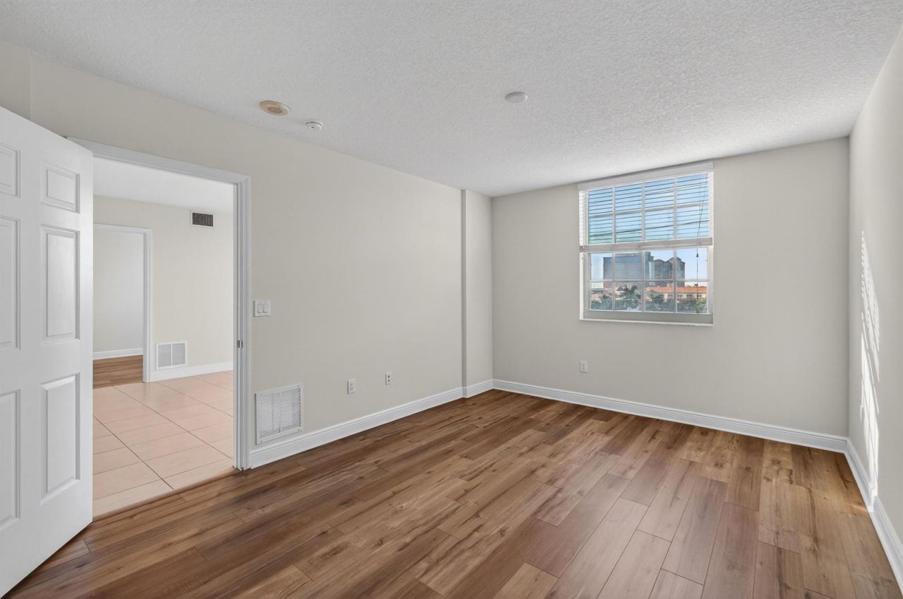 610 Clematis Street , Unit 532, West Palm Beach, FL 33401 Photo