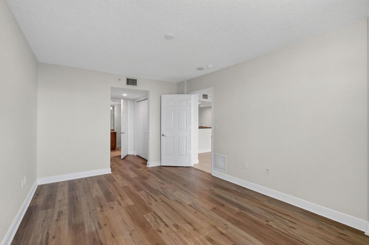 610 Clematis Street , Unit 532, West Palm Beach, FL 33401 Photo