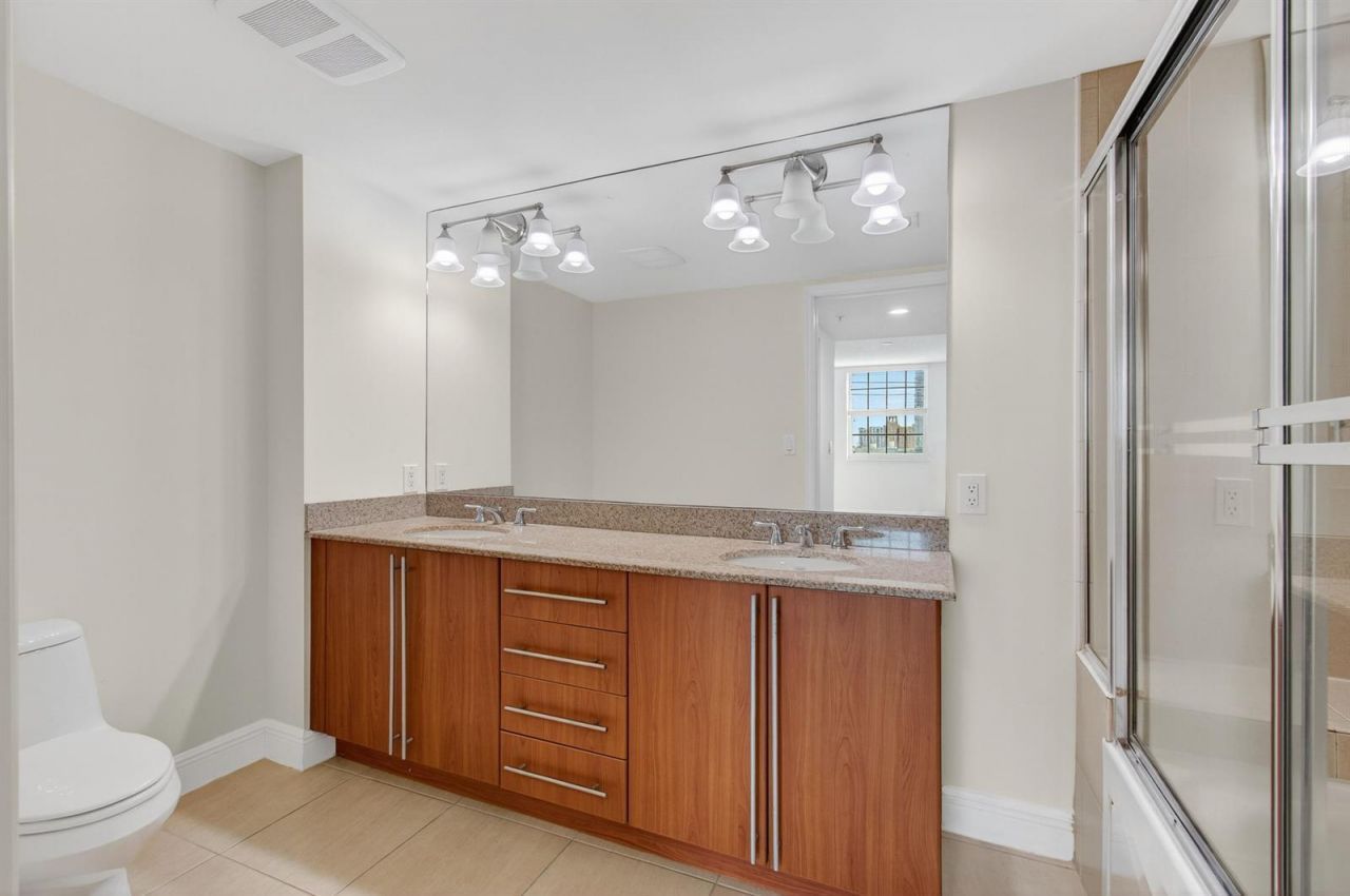 610 Clematis Street , Unit 532, West Palm Beach, FL 33401 Photo