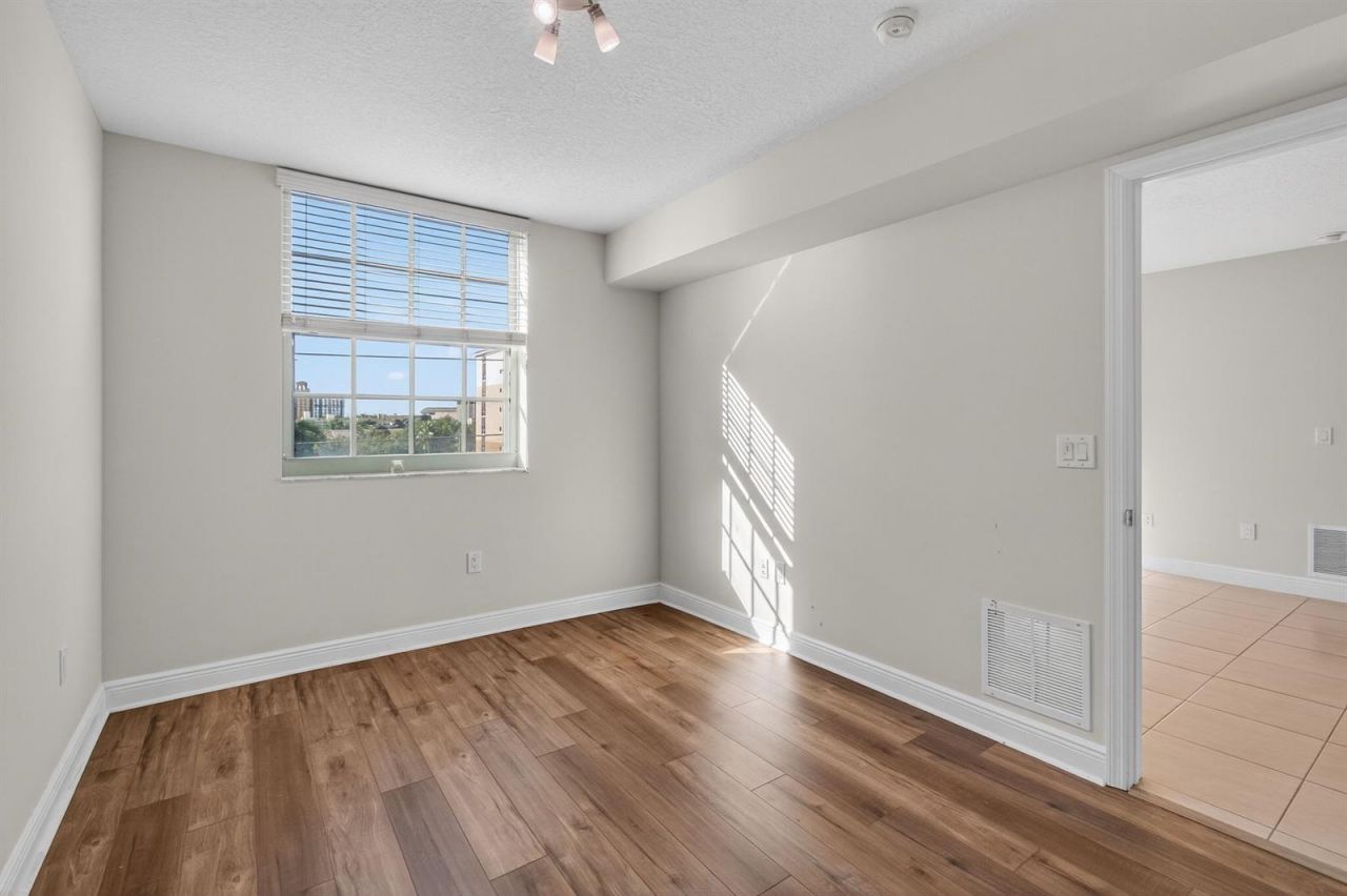 610 Clematis Street , Unit 532, West Palm Beach, FL 33401 Photo