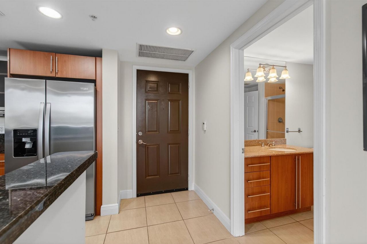 610 Clematis Street , Unit 532, West Palm Beach, FL 33401 Photo