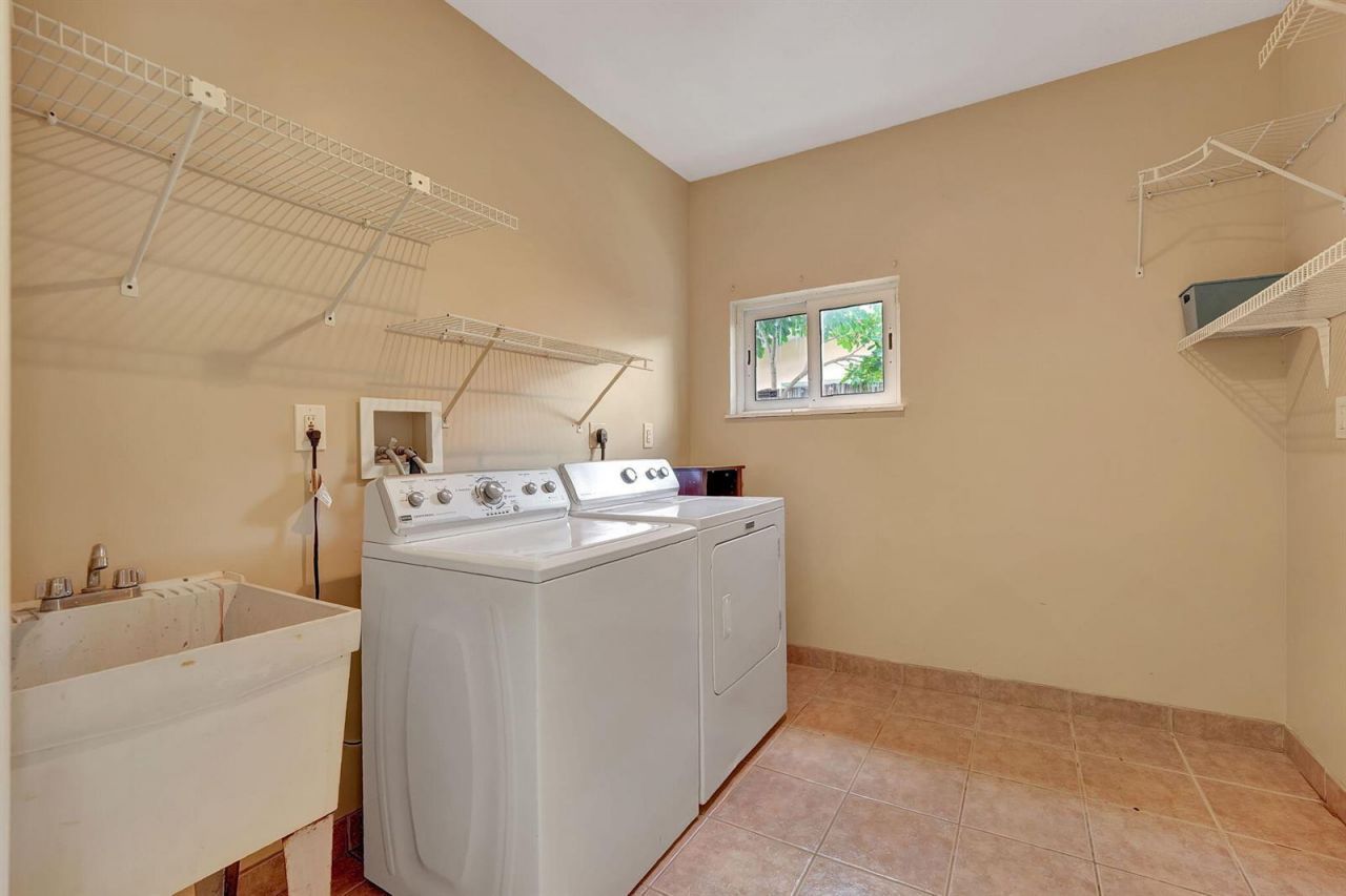 1300 NE 26th Avenue Ne, Pompano Beach, FL 33062 Photo
