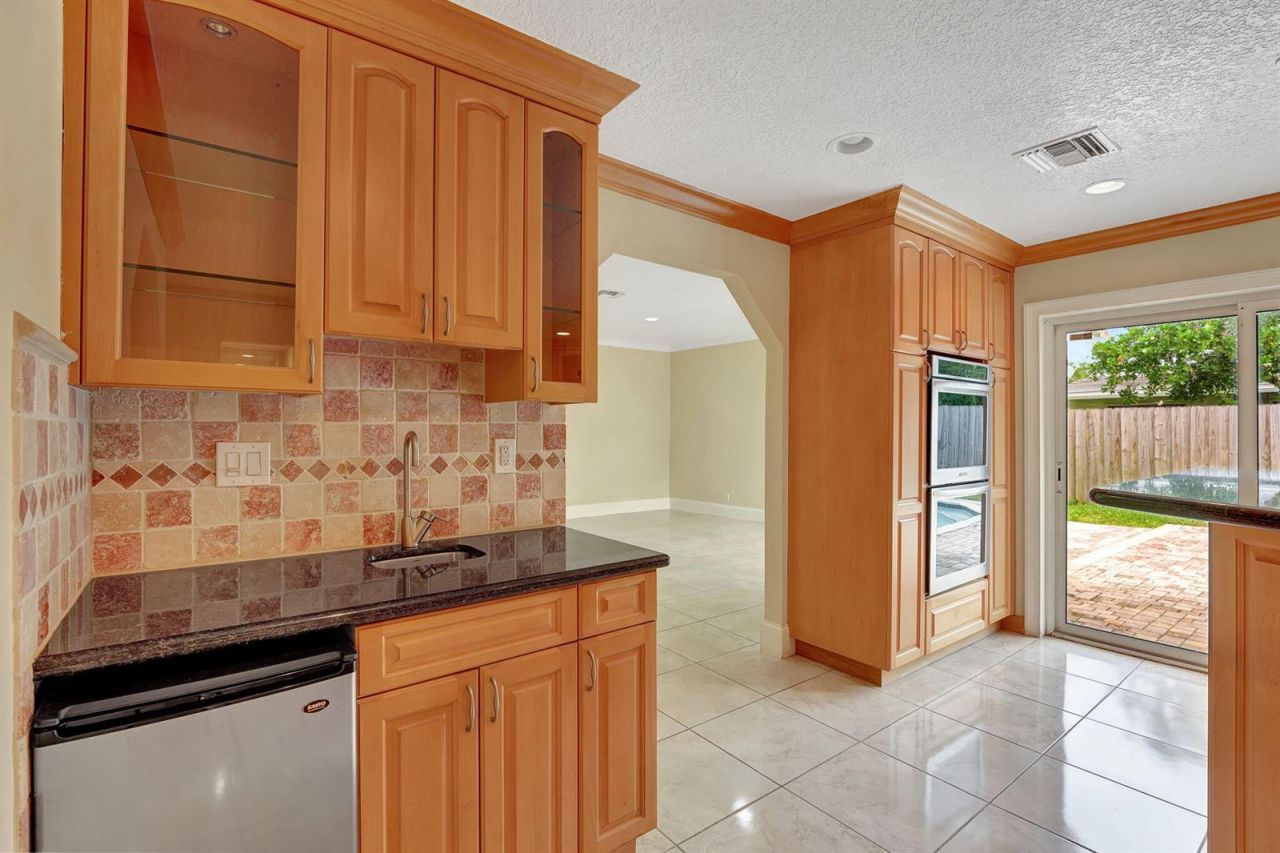 1300 NE 26th Avenue Ne, Pompano Beach, FL 33062 Photo