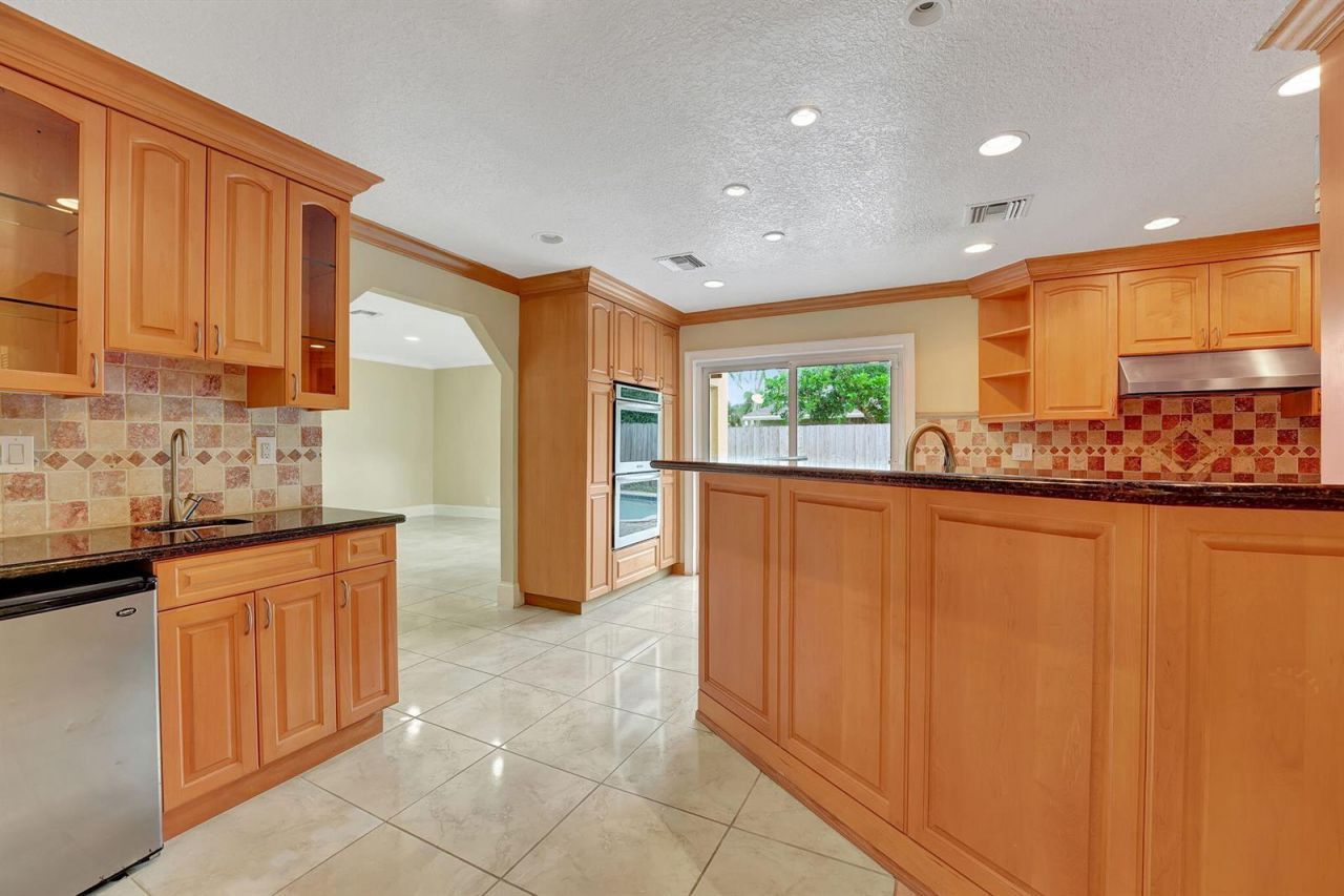 1300 NE 26th Avenue Ne, Pompano Beach, FL 33062 Photo