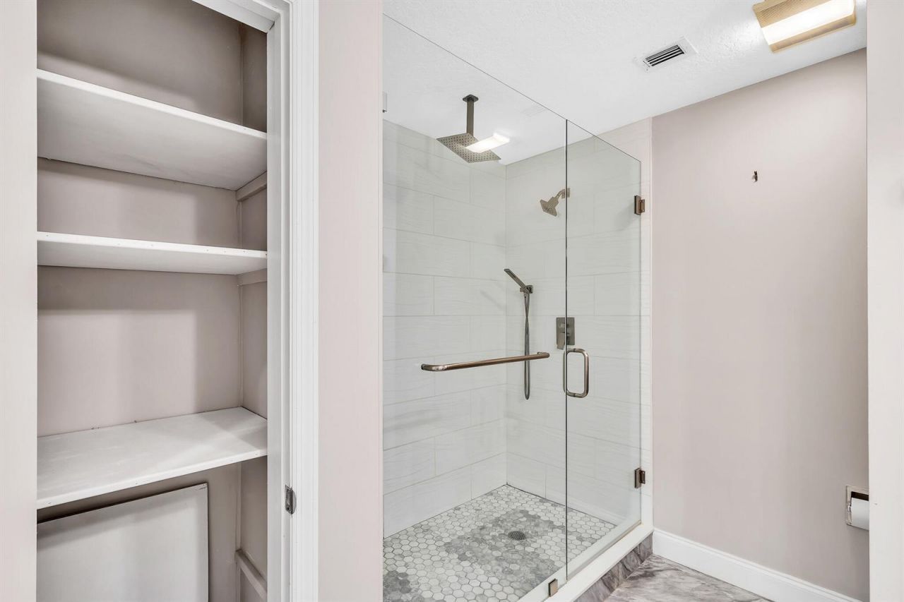 827 Oak Harbour Drive , Juno Beach, FL 33408 Photo