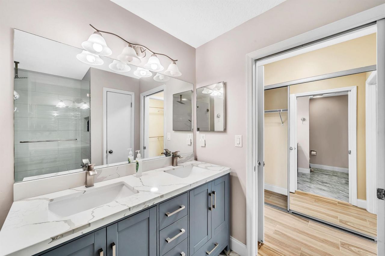 827 Oak Harbour Drive , Juno Beach, FL 33408 Photo