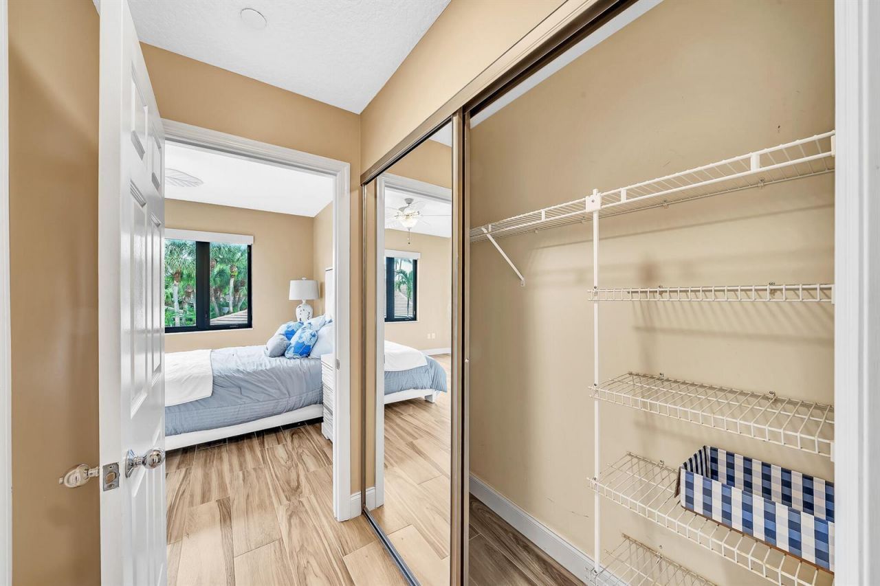 827 Oak Harbour Drive , Juno Beach, FL 33408 Photo