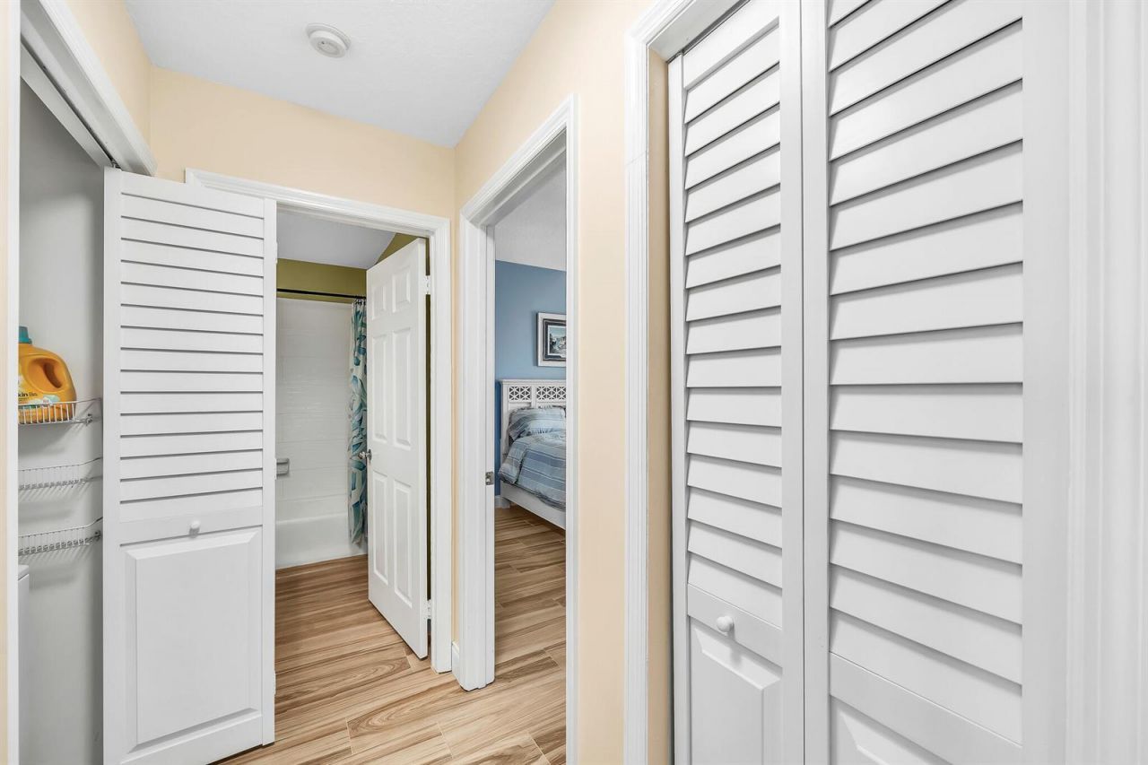 827 Oak Harbour Drive , Juno Beach, FL 33408 Photo