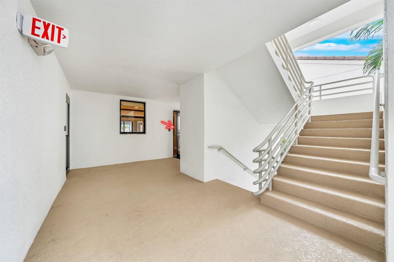 827 Oak Harbour Drive , Juno Beach, FL 33408 Photo