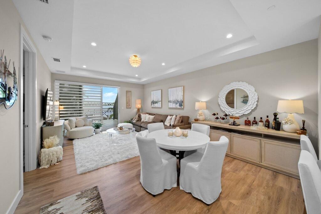 41 SW Seminole Street , Unit 205, Stuart, FL 34994 Photo