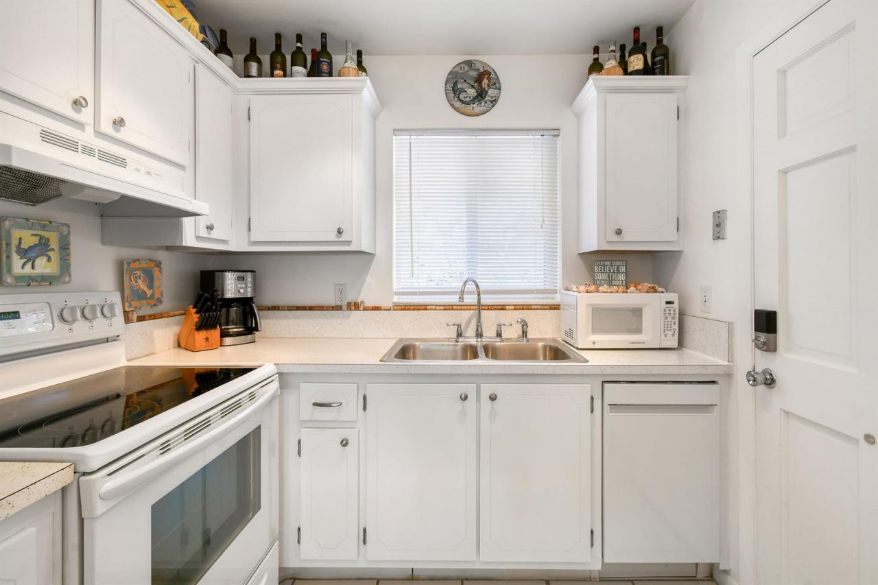 4 Garden Street , Unit 204n, Tequesta, FL 33469 Photo