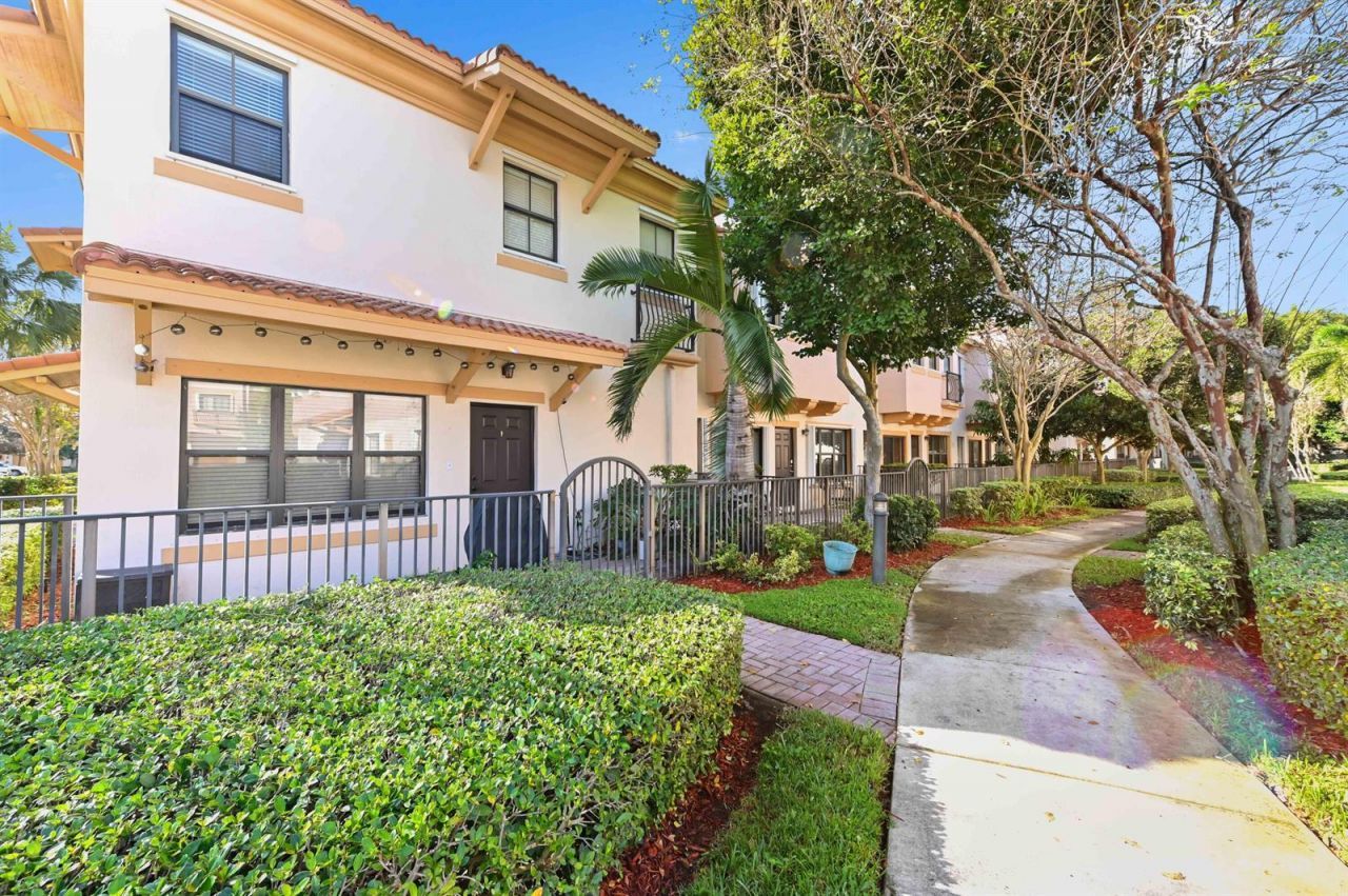 4727 Preserve Street , Coconut Creek, FL 33073 Photo
