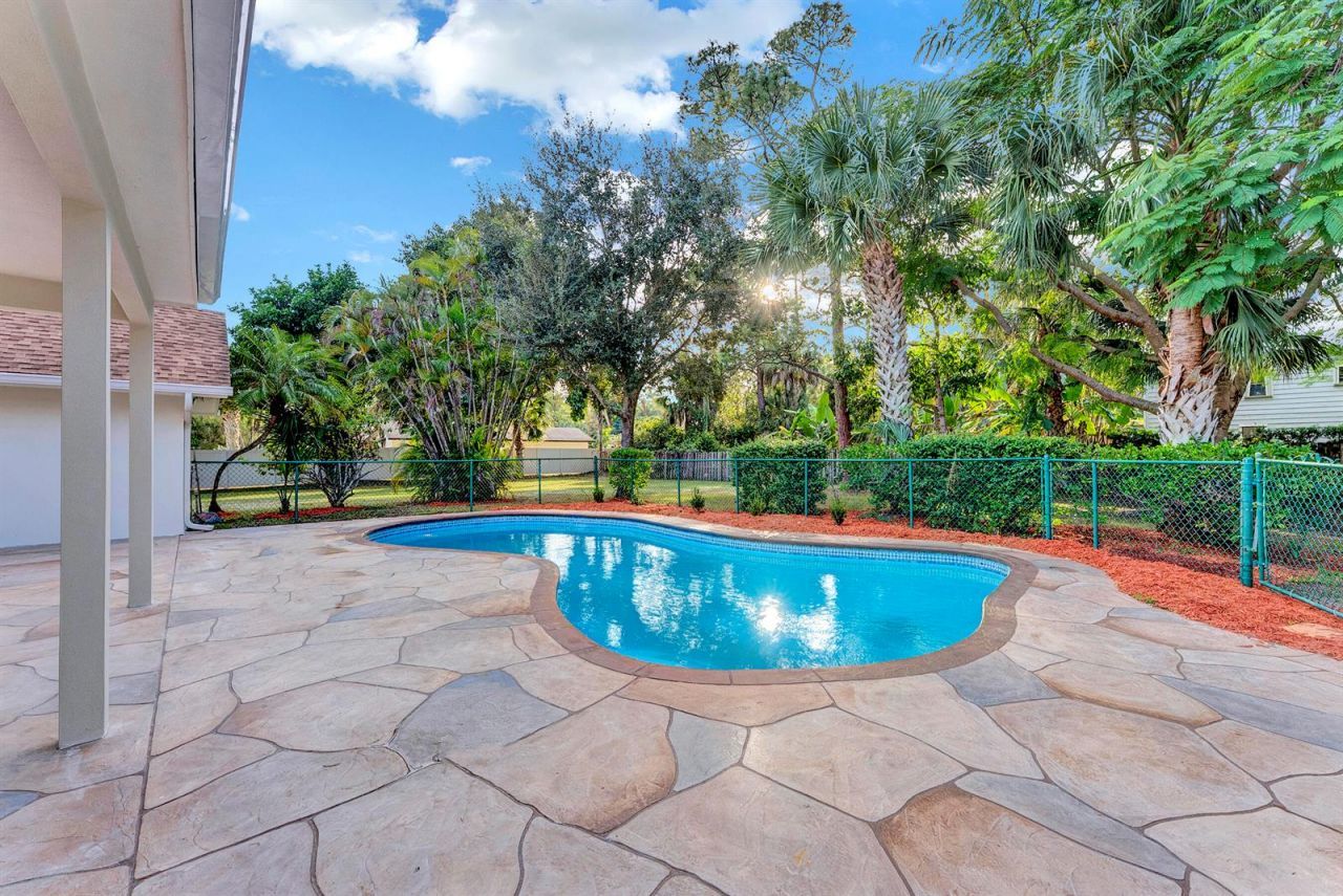225 Sulky Way , Wellington, FL 33414 Photo