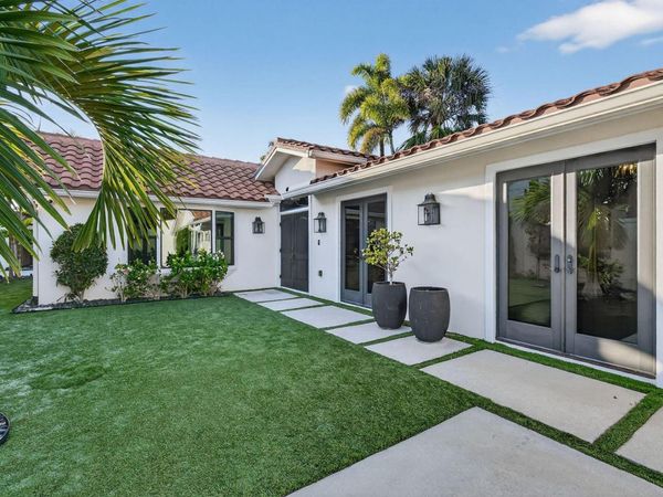 105 W Tarpon Lane , Jupiter, FL 33477