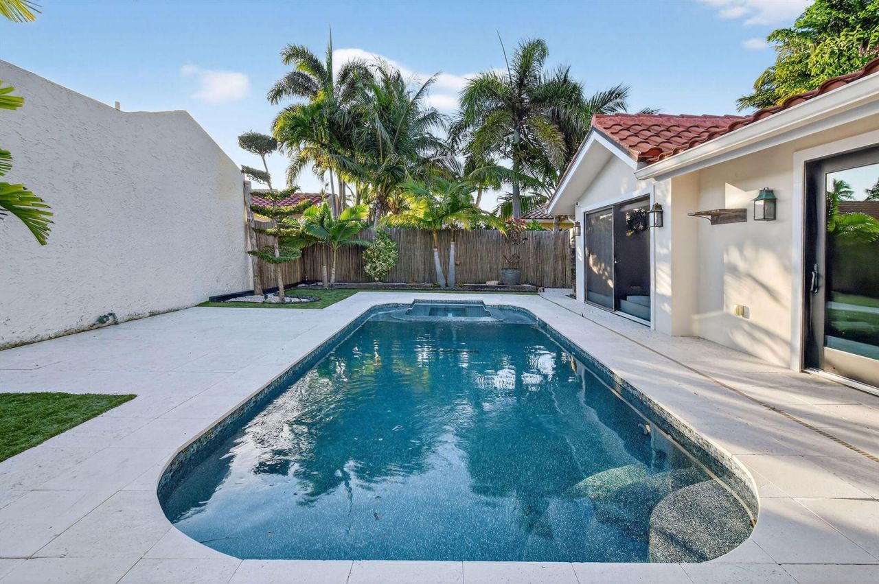 105 W Tarpon Lane , Jupiter, FL 33477 Photo