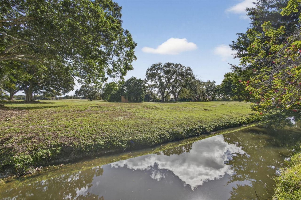 1776 The 12th Fairway , Wellington, FL 33414 Photo