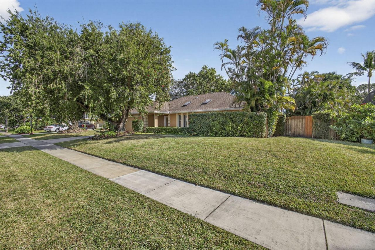 1776 The 12th Fairway , Wellington, FL 33414 Photo