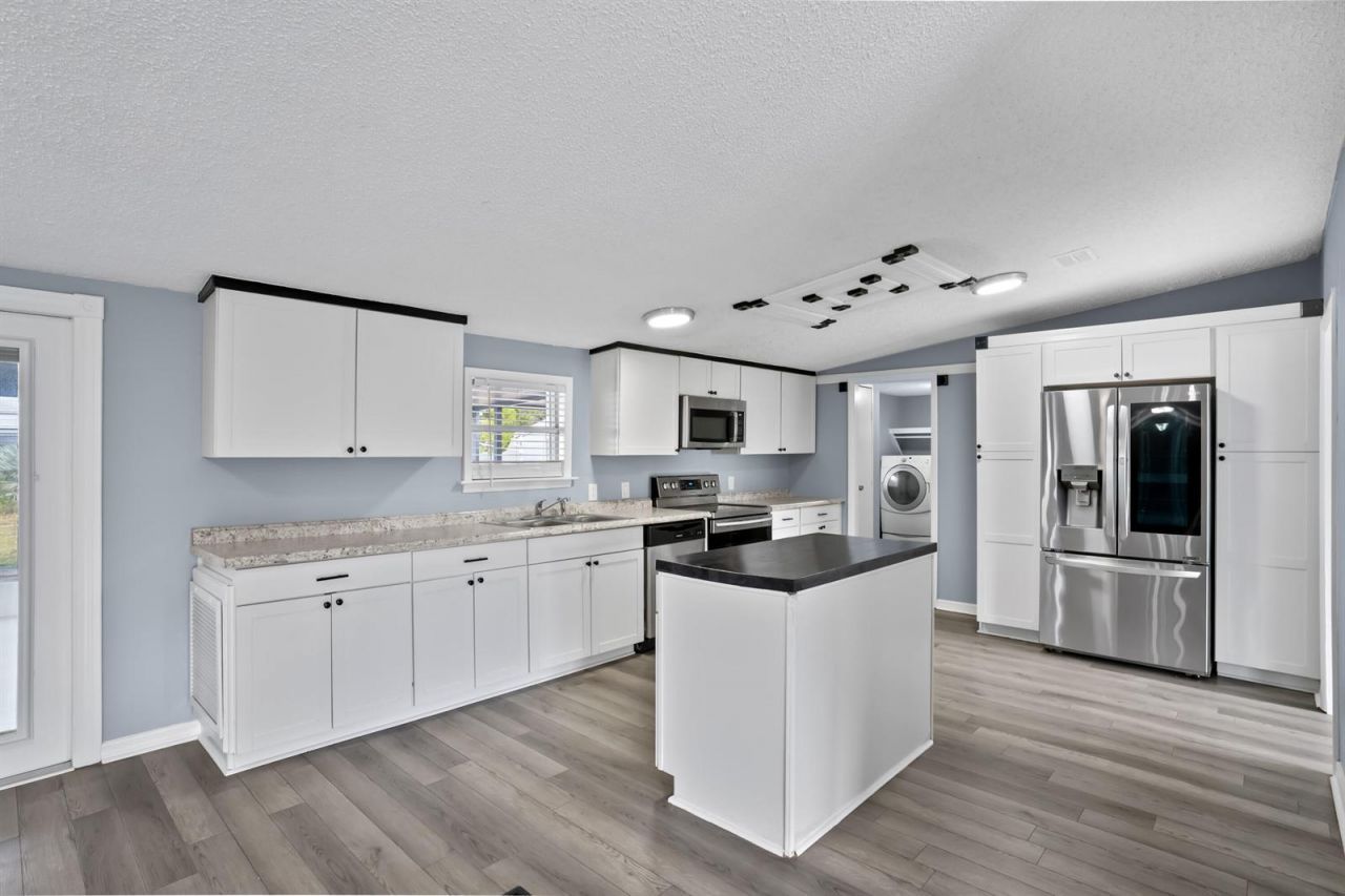 7990 129th Place , Sebastian, FL 32958 Photo