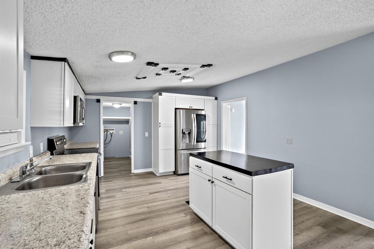 7990 129th Place , Sebastian, FL 32958 Photo